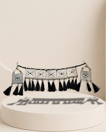 Necklace 28